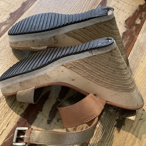 SAM EDELMAN WEDGES WITH TAN ANKLE STRAPS! 👡 - Picture 4 of 4